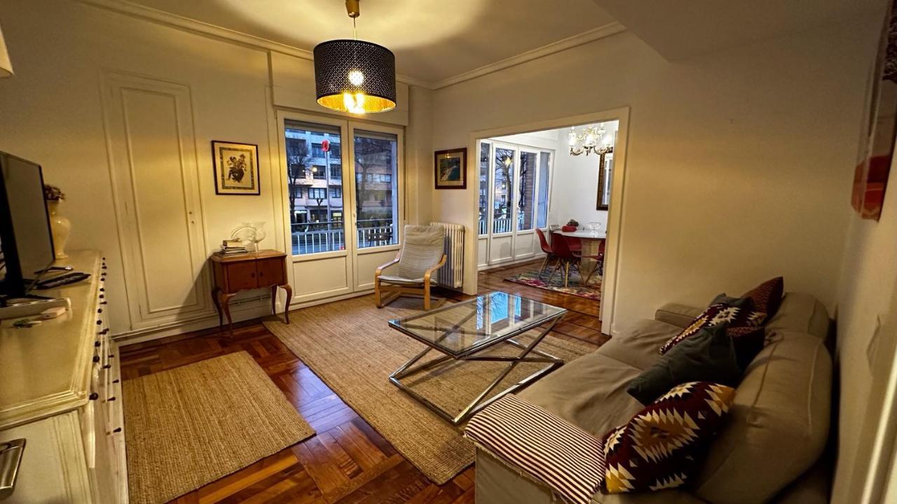 Fantástico apartamento en el centro de Bilbao Esterno foto